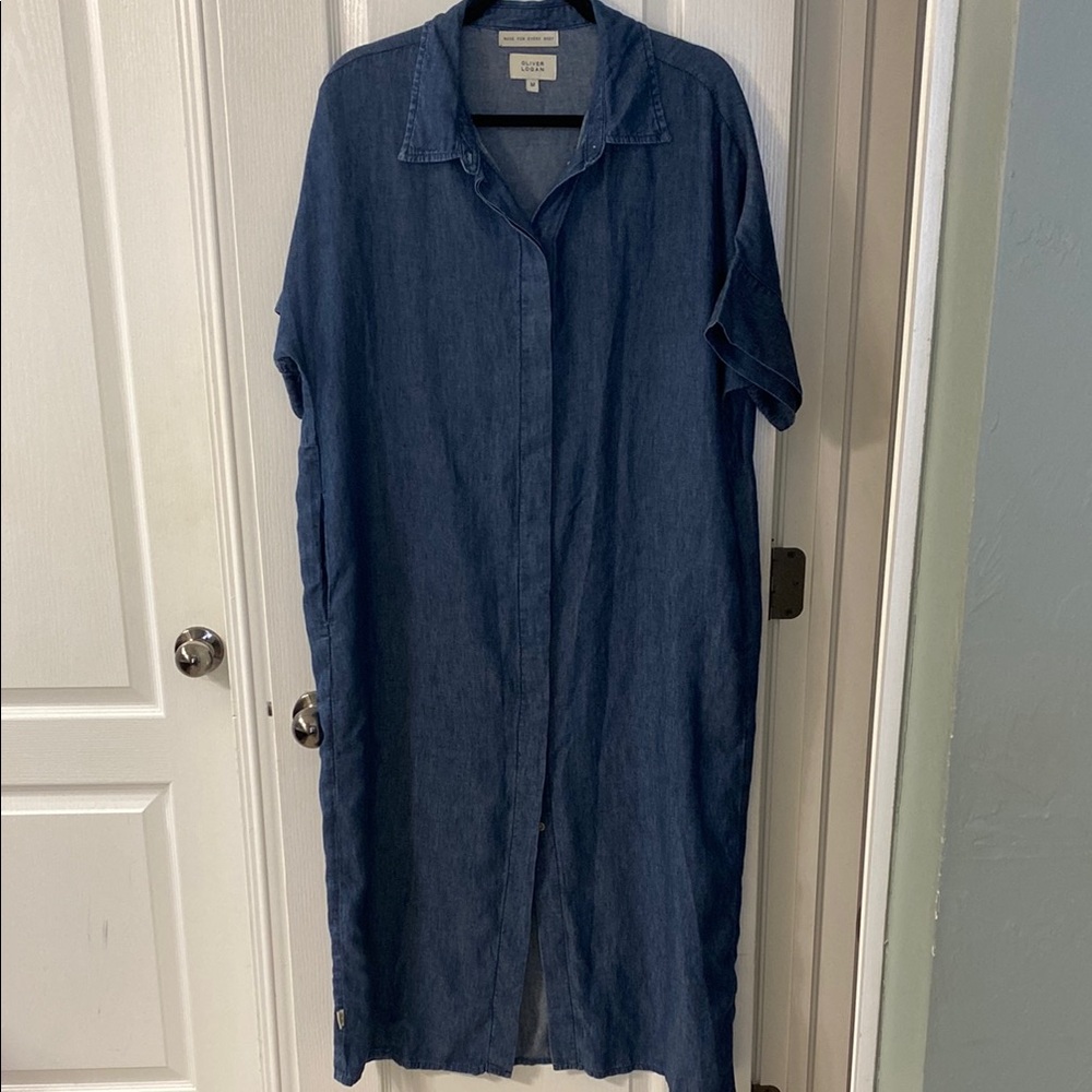 Oliver Logan Casual Blue Maxi Dress with Notched Collar